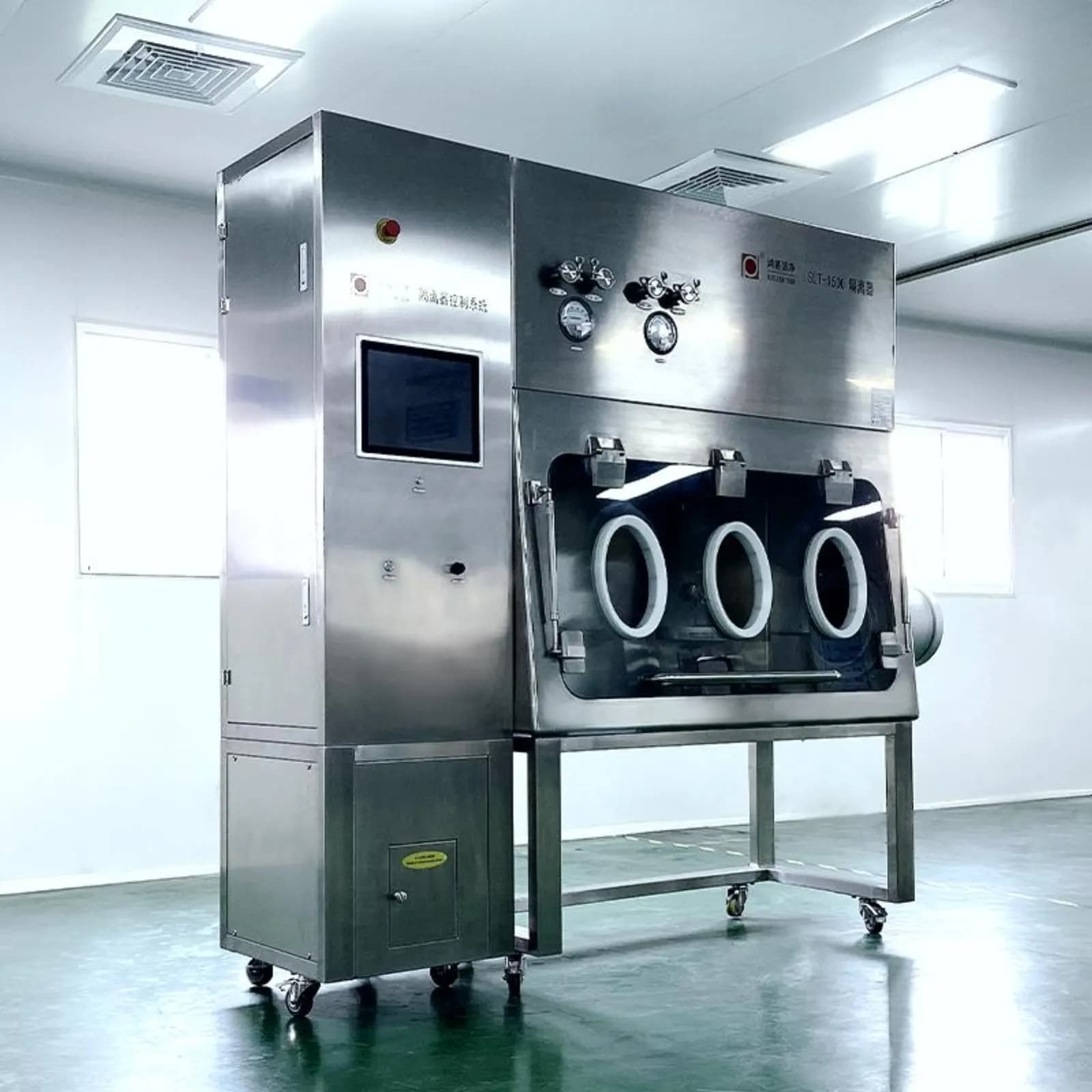 生物制药：负压隔离器应用图片 2
